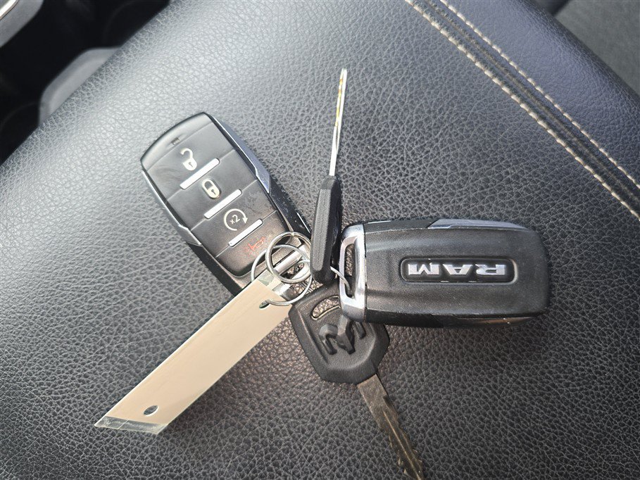 Used 2019 RAM 1500 Big Horn AWD/4WD image 19