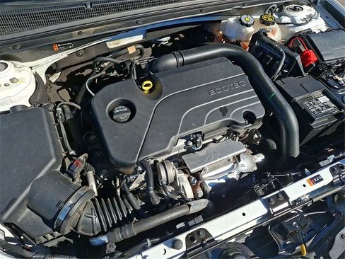 Used 2024 Chevrolet Malibu LT image 27