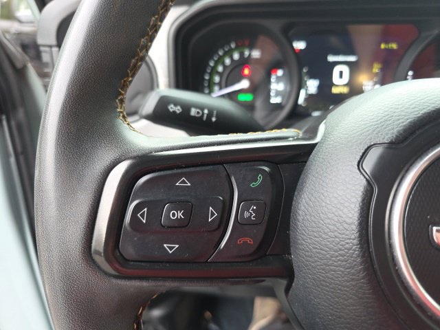 Used 2024 Jeep Wrangler Unlimited w/ Convenience Group AWD/4WD image 10