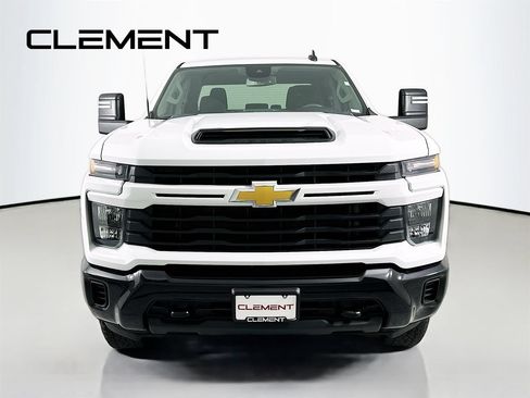 Used 2024 Chevrolet Silverado 2500 Custom w/ Custom Convenience Package AWD/4WD image 3