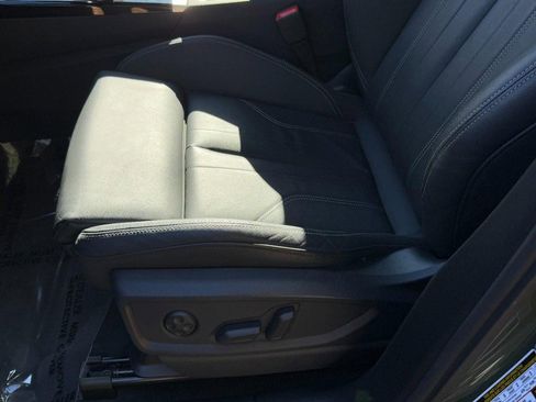 Used 2025 Audi Q5 2.0T Premium w/ Convenience Plus Package image 25