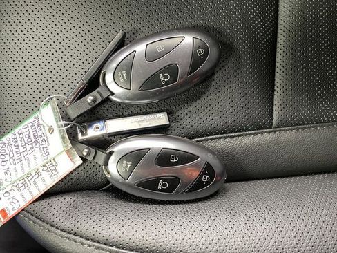 New 2026 Hyundai Tucson Limited image 30