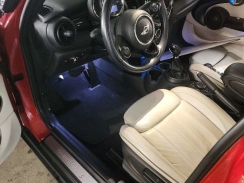 Used 2018 MINI Cooper S image 6