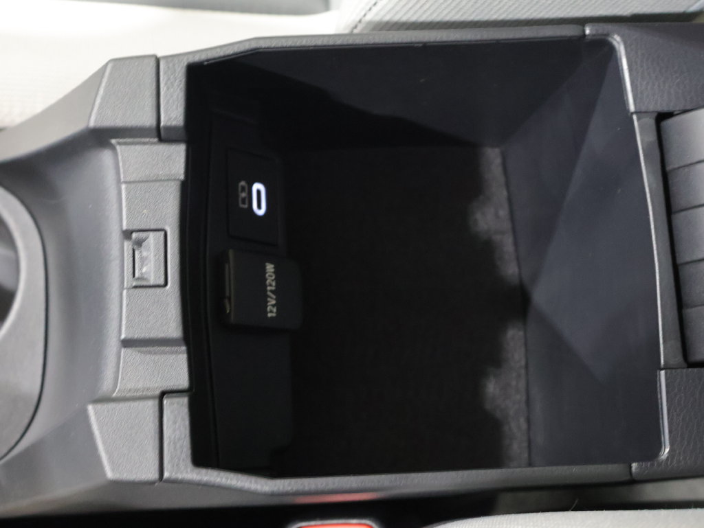 Used 2025 Toyota Corolla LE FWD image 30
