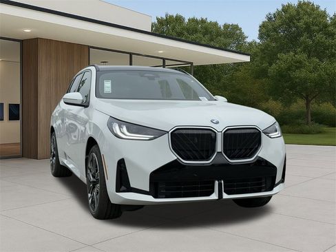 New 2026 BMW X3 xDrive30 w/ Premium Package image 4