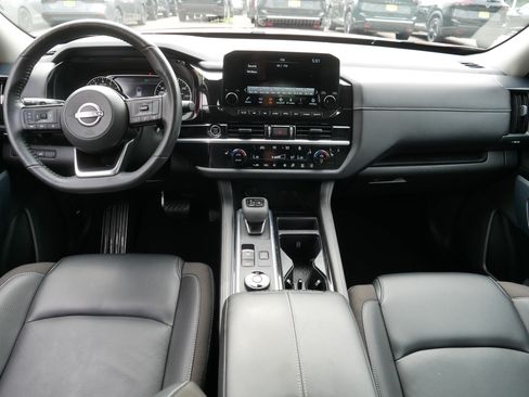 Certified 2024 Nissan Pathfinder SL AWD/4WD image 10