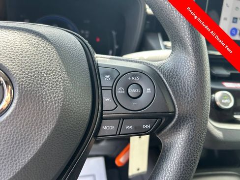 Used 2026 Toyota Corolla LE FWD image 8