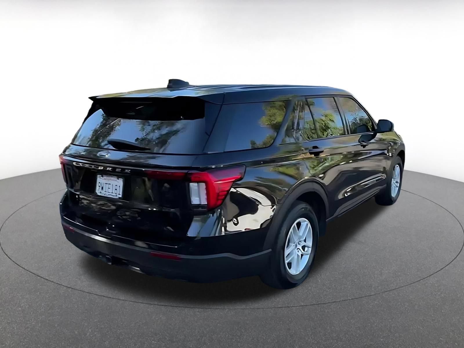 Used 2026 Ford Explorer Active RWD image 13