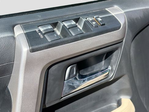 Used 2019 Toyota 4Runner SR5 image 22