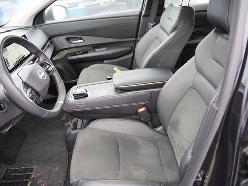 Used 2023 Nissan Ariya EVOLVE+ image 4