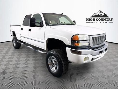 Used 2006 GMC Sierra 2500 SLT w/ Onstar Plus Package AWD/4WD image 1