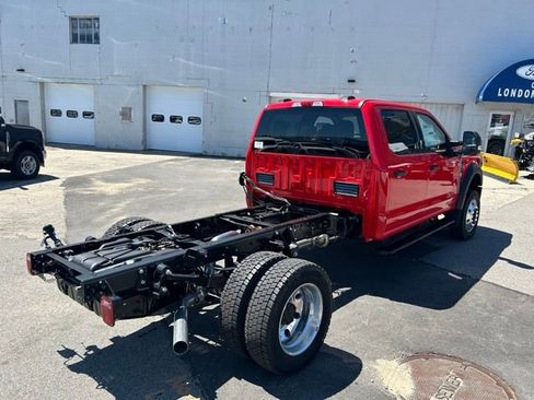 New 2025 Ford F550 4x4 Crew Cab w/ XLT Value Package image 3