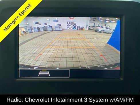 Used 2024 Chevrolet Equinox LT image 3