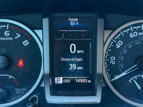 Used 2022 Toyota Tacoma SR5 image 25