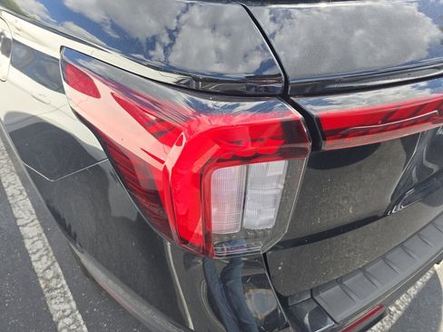 Used 2025 Ford Explorer ST-Line image 5