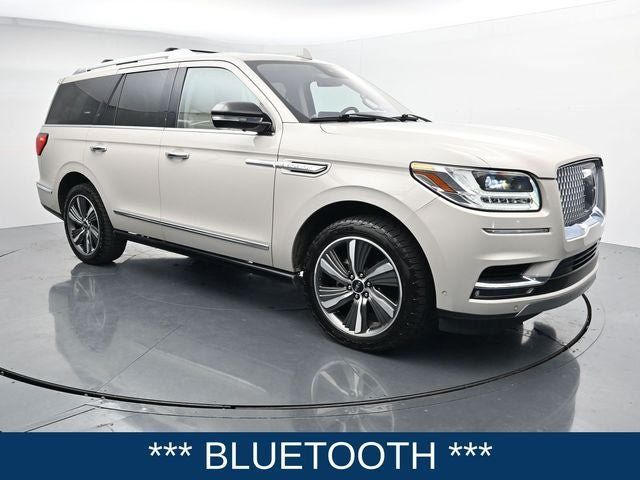 Used 2019 Lincoln Navigator Reserve w/ Cargo Package AWD/4WD image 2