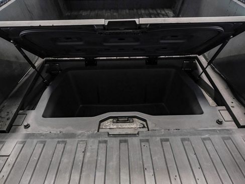 Used 2024 Tesla Cybertruck AWD Crew Cab image 51