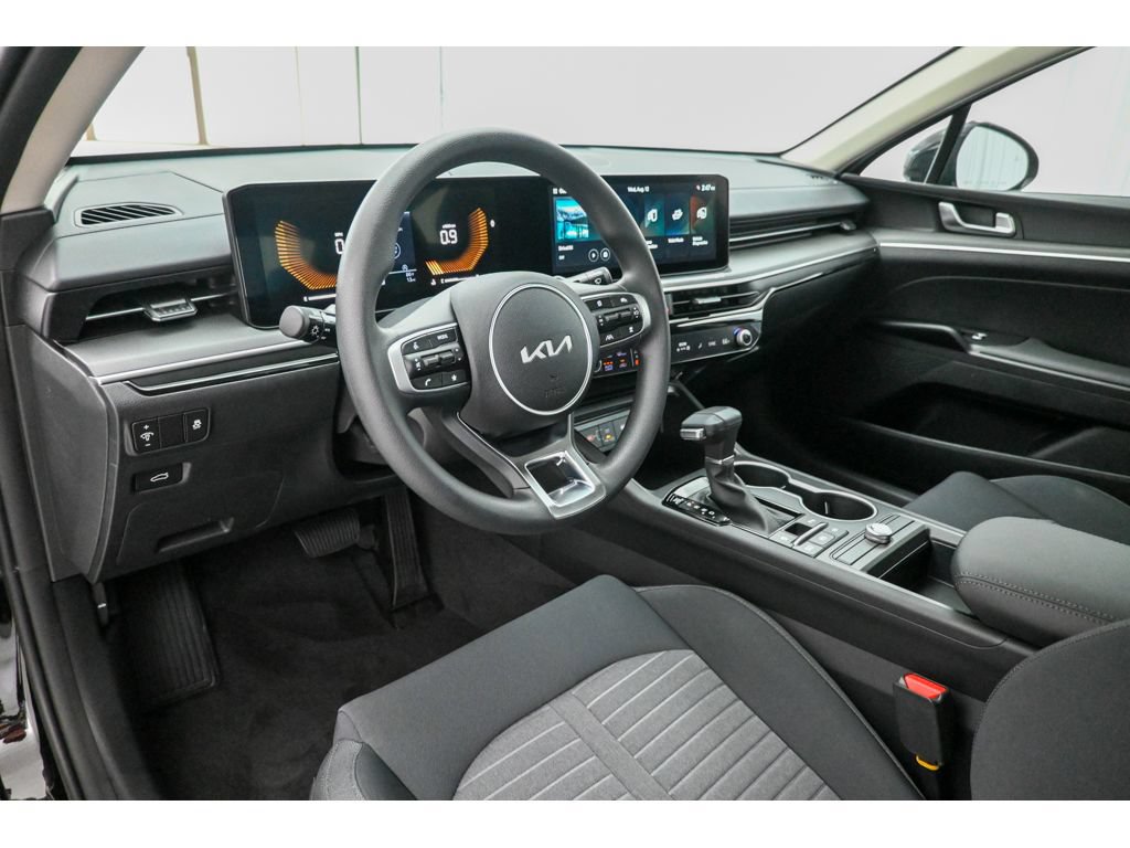 New 2026 Kia K5 LXS FWD image 16