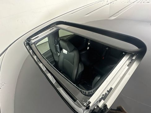 Certified 2025 Honda Odyssey Sport-L image 15