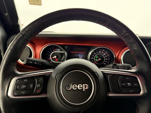 Used 2018 Jeep Wrangler Unlimited Rubicon w/ Cold Weather Group image 23