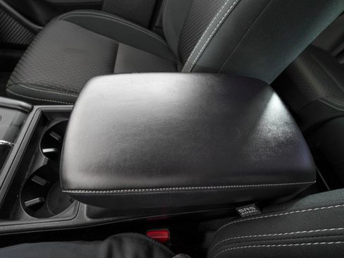 Used 2023 Mitsubishi Outlander ES image 25