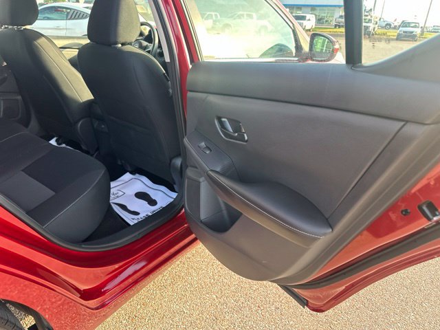 Used 2024 Nissan Sentra SV FWD image 14