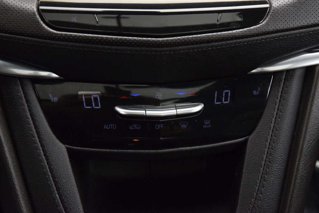 Used 2023 Cadillac XT5 Premium Luxury w/ LPO, Floor Liner Package FWD image 31