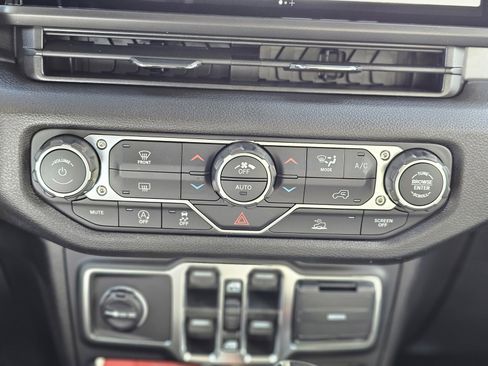 New 2026 Jeep Gladiator Willys image 13