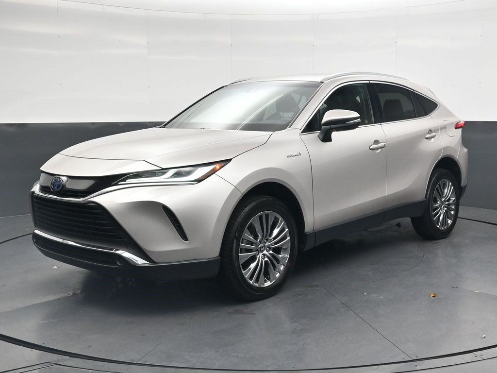 Used 2021 Toyota Venza XLE w/ Softex Package AWD/4WD image 8