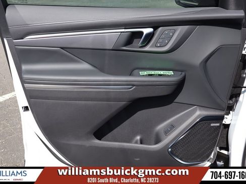 New 2026 Buick Enclave Sport Touring w/ Power Package FWD image 9