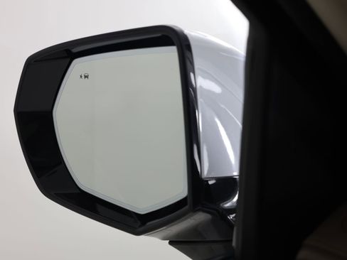 Used 2021 GMC Yukon XL Denali w/ Denali Ultimate Package image 21