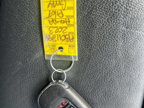 Used 2023 Honda Pilot Touring image 21