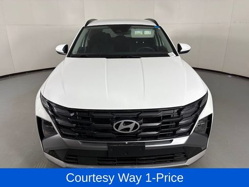 Used 2025 Hyundai Tucson SEL FWD image 4