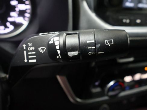 Used 2023 Nissan Rogue SL w/ SL Premium Package image 40