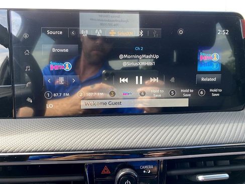 New 2025 Nissan Kicks SR w/ Interior Electronics Package image 10