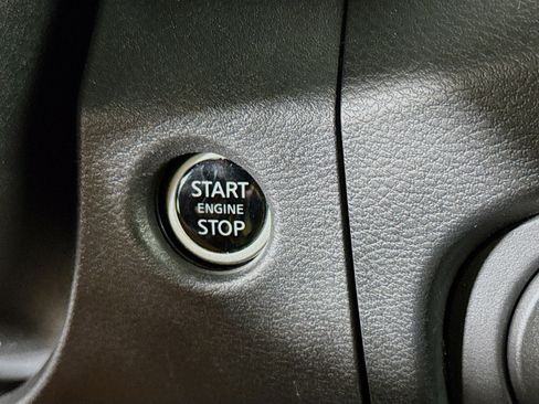 Used 2023 Nissan Frontier SV w/ Technology Package RWD image 20