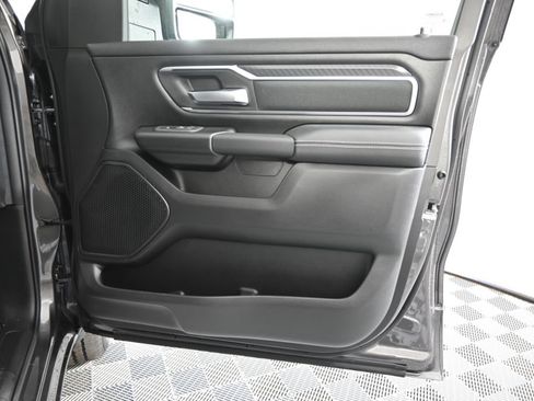 Used 2025 RAM 1500 Big Horn AWD/4WD image 13