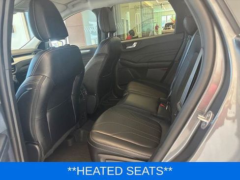 Certified 2025 Ford Escape SE w/ PHEV Premium Package FWD image 12