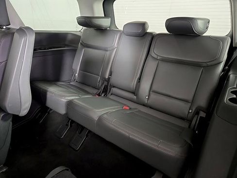 Certified 2025 Ford Expedition Active image 11