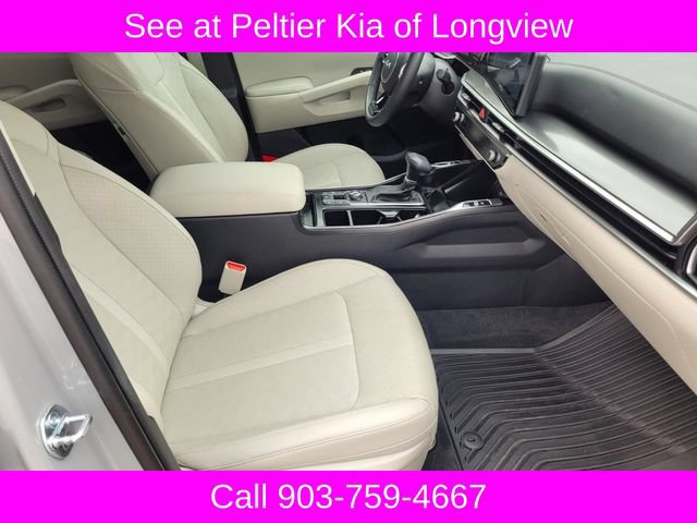 Used 2025 Kia Sorento S FWD image 10