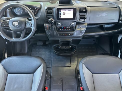Used 2025 RAM ProMaster 2500 w/ Convenience Group FWD image 13
