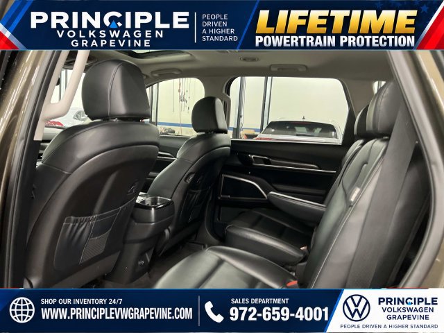 Used 2025 Kia Telluride S FWD image 23