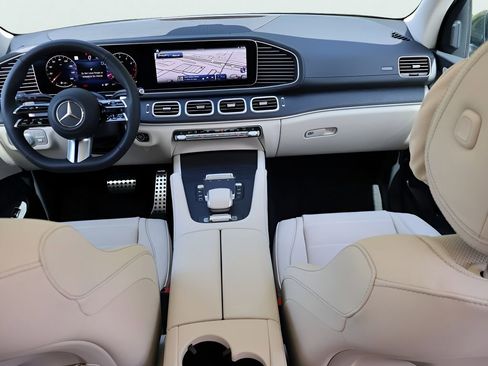 New 2026 Mercedes-Benz GLS 450 4MATIC image 13