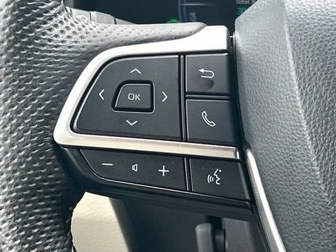 Used 2025 Toyota Sienna Platinum AWD/4WD image 50