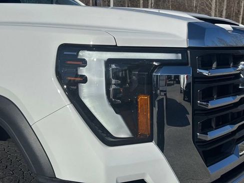 Certified 2024 GMC Sierra 3500 SLT w/ SLT Premium Package image 10