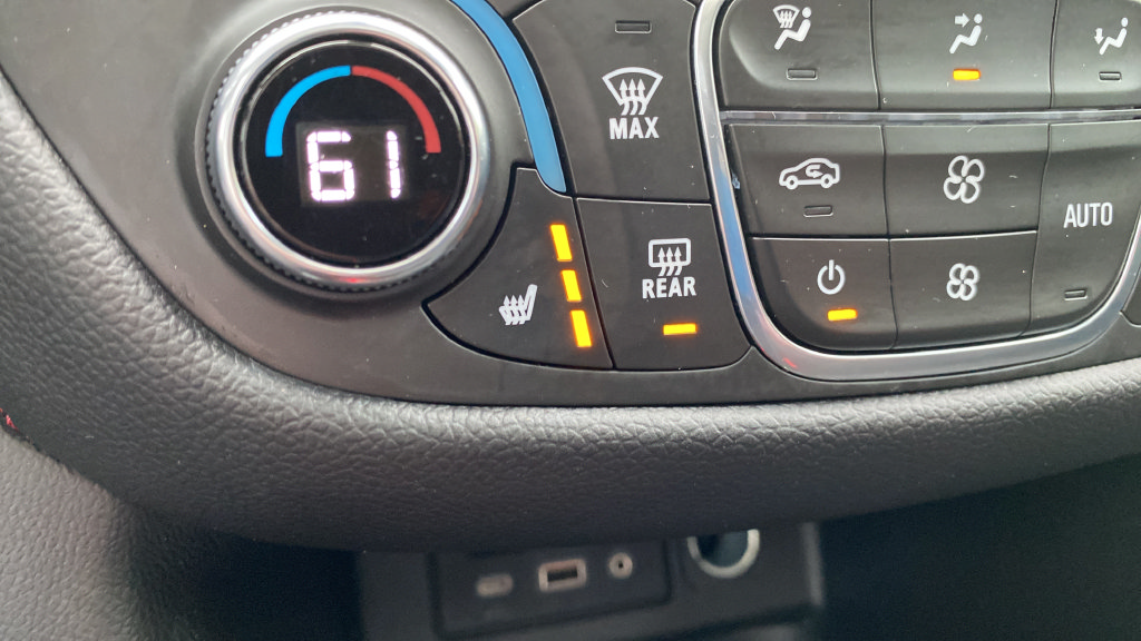 Used 2022 Chevrolet Equinox RS w/ RS Plus Package AWD/4WD image 15