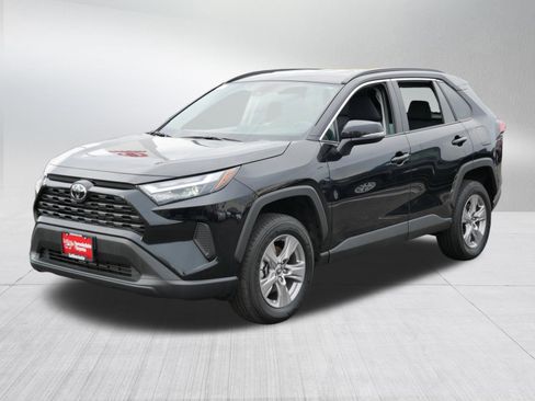 Certified 2025 Toyota RAV4 XLE image 3