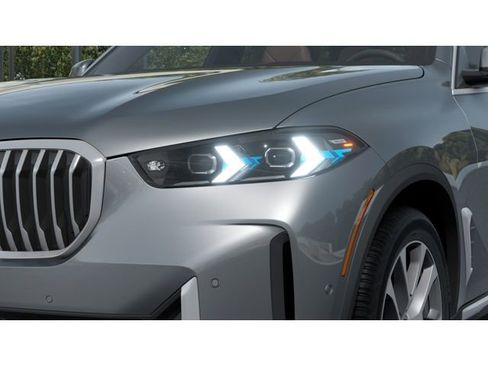 New 2026 BMW X5 xDrive40i w/ Premium Package image 6