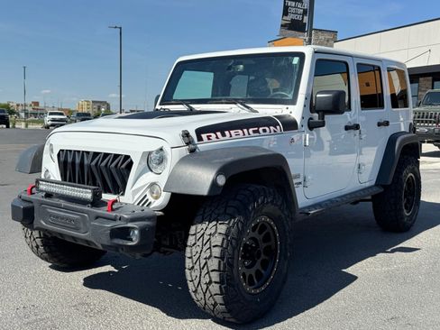 Used 2018 Jeep Wrangler Unlimited Rubicon w/ Max Tow Package image 13