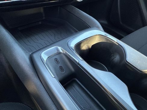 New 2026 Chevrolet Equinox EV LT image 27